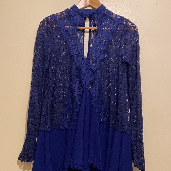 Free People blue blouse . Size S - Picture 4 of 10